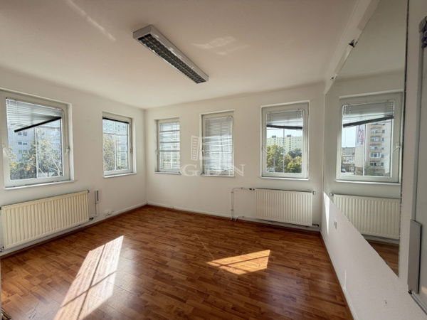 Székesfehérvár Gewerbe - Geschäftsräume - 290.000 HUF