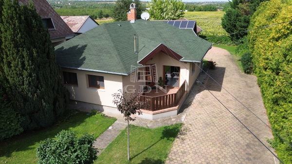Tárnok Családi ház - 140.000.000 Ft