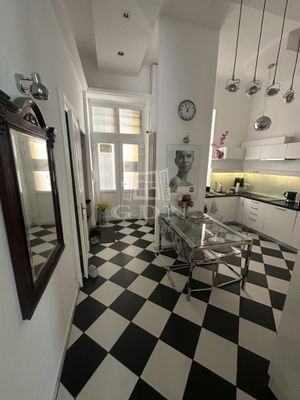 Eladó lakás (téglaépítésű) Budapest VII. kerület, 63m2