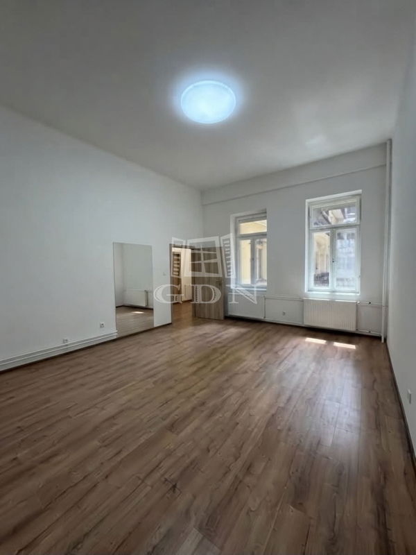Budapest, V. kerület Lakás - 189.000.000 Ft