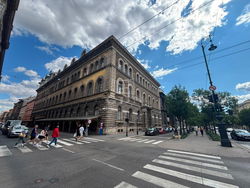 Budapest VII. kerület Locuinta (caramida)