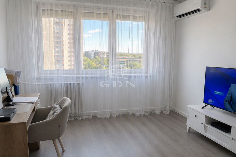 Продается Budapest III. kerület Квартира (панель)