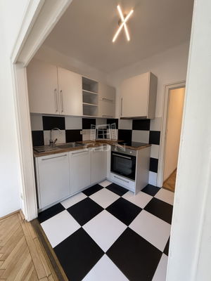 Kiadó lakás (téglaépítésű) Budapest I. kerület, 77m2
