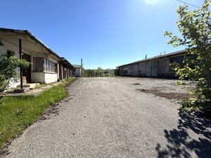 Kiadó ipari terület Gomba, 316m2