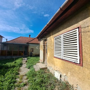 Eladó családi ház Balatonkenese, 58m2