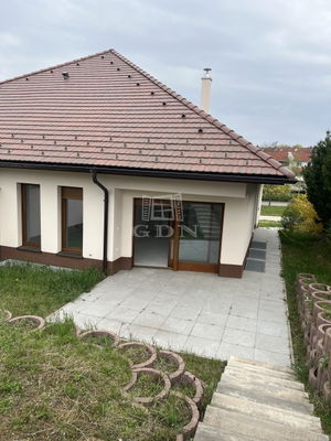 Продается совмещенный дом Veszprém, 210m2