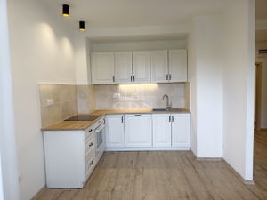Eladó lakás (téglaépítésű) Ajka, 52m2