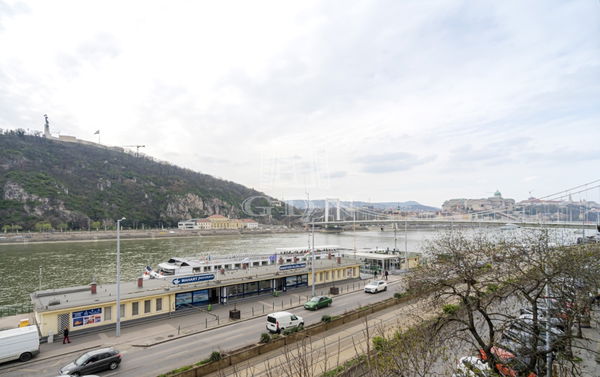 Budapest, V. kerület Lakás - 256.480.000 Ft