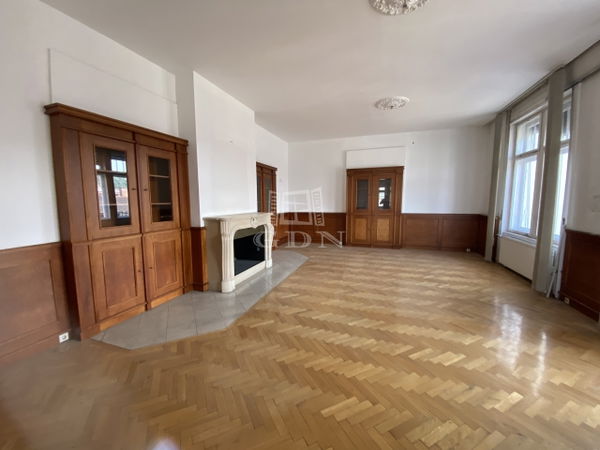 Budapest, V. kerület Lakás - 1.000.000.000 Ft