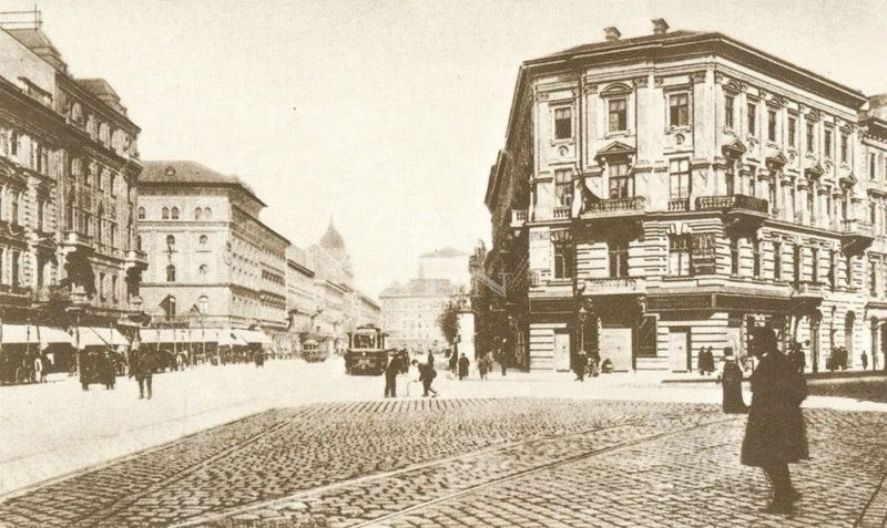 出卖 Budapest VI. kerület 公寓房（砖头）