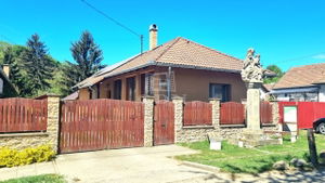 Eladó családi ház Bernecebaráti, 220m2