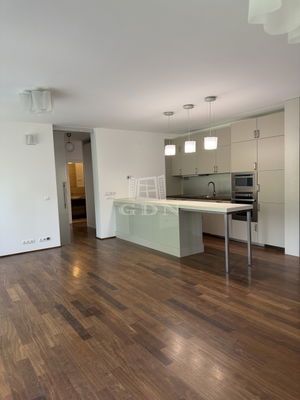 Kiadó lakás (téglaépítésű) Budapest II. kerület, 110m2