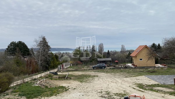 Balatonalmádi Ferienwohnung - 189.000.000 HUF