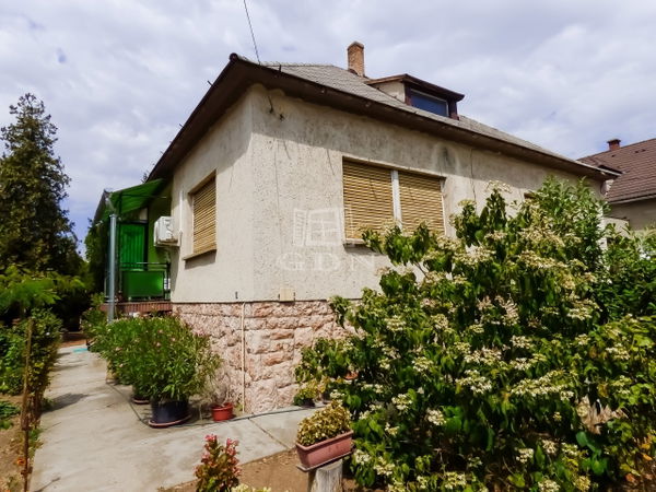Érd Einfamilienhaus - 79.900.000 HUF