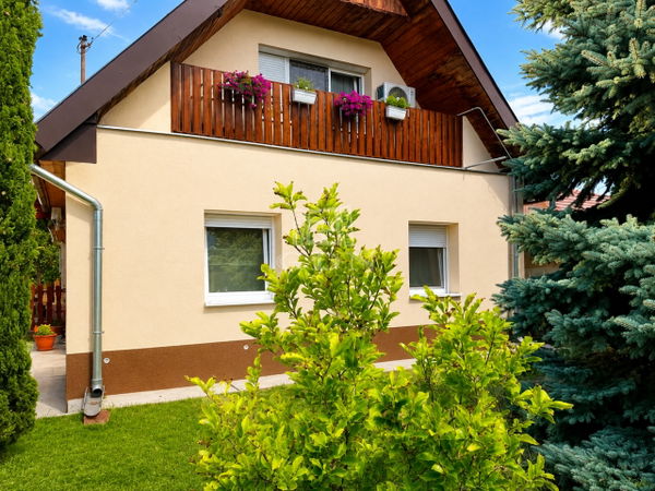 Tököl Einfamilienhaus - 100.000.000 HUF