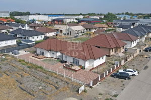 Eladó ikerház Jászberény, 83m2