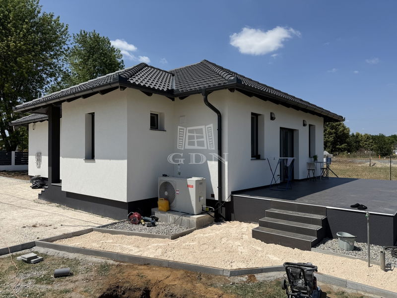 Eladó Sülysáp Családi ház