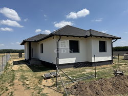 Sülysáp Családi ház