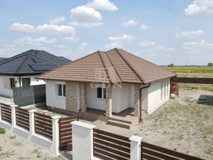 出卖 家庭别墅 Jászberény, 100m2