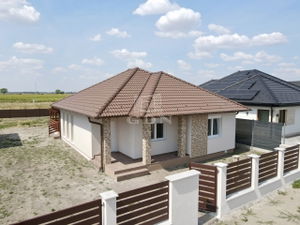 出卖 家庭别墅 Gyöngyöshalász, 104m2