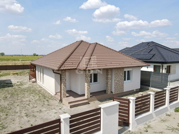 Gyöngyöshalász Családi ház - 75.000.000 Ft