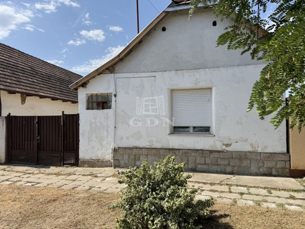 Isaszeg Einfamilienhaus - 36.900.000 HUF