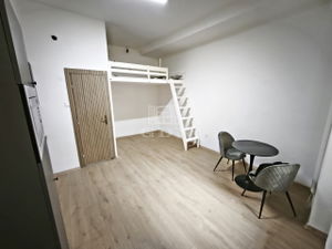 Eladó lakás (téglaépítésű) Budapest VIII. kerület, 21m2