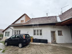 Pomáz Lakás