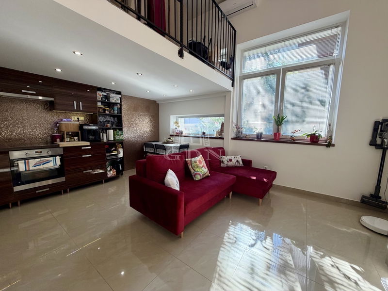 Eladó Vác Házrész