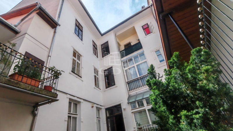 închiriere Budapest I. kerület Locuinta (caramida)